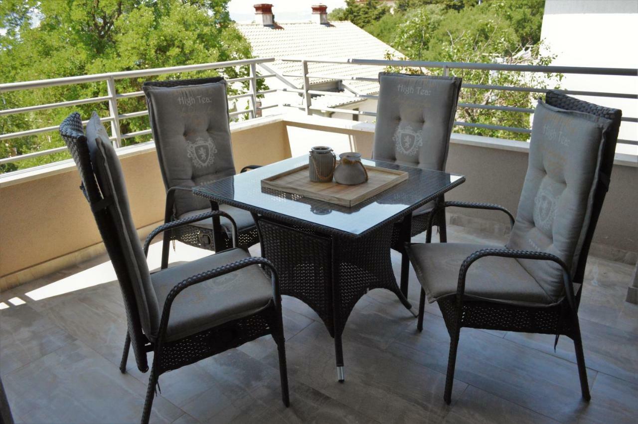 Perec Apartments Novi Vinodolski Exterior foto